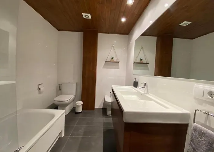 Atico En 公寓 利维亚